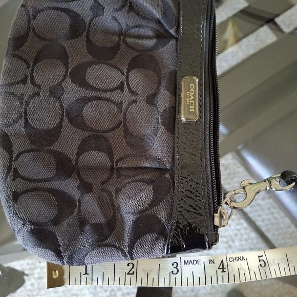 Coach Black Signature Wristlet - Picture 6 of 6